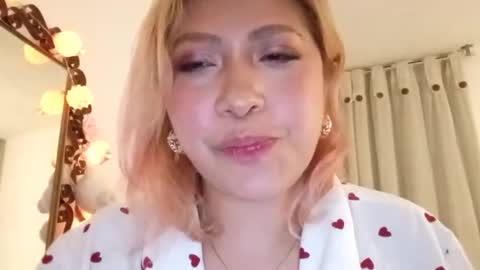 Snapshot of pinkpola chatting on June 2026 03:21:02 AM Pink online show from June 2026 03:21:02 AM