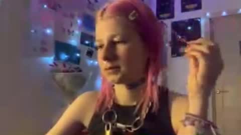 Sara online show from September 2025 05:37:01 PM