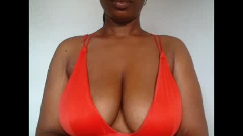Snapshot of pinkxsugar chatting on June 2026 10:49:01 AM pinkxsugar online show from June 2026 10:49:01 AM