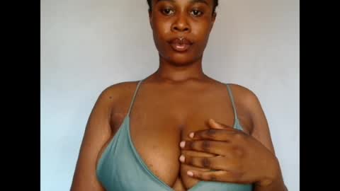 Snapshot of pinkxsugar chatting on June 2026 02:04:01 PM pinkxsugar online show from June 2026 02:04:01 PM