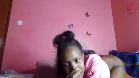 pinky_cockoo online show from February 2026 01:39:02 AM