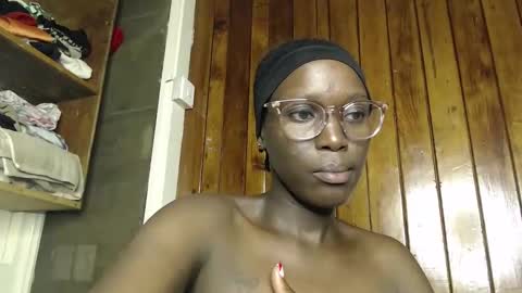 Snapshot of pinky_lips1 chatting on April 2026 07:22:01 PM pinky_lips1 online show from April 2026 07:22:01 PM