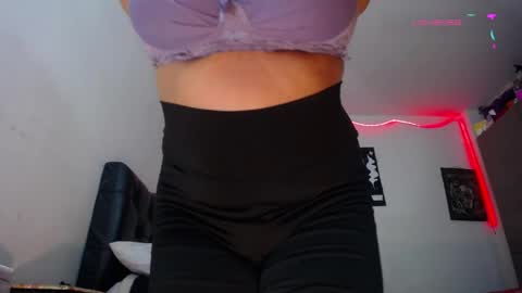 VIOLETA LOPEZ online show from April 2026 12:00:01 AM