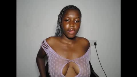 pinkykiki_247 online show from November 2025 09:35:02 PM