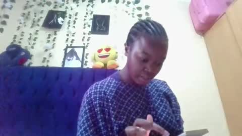 Pinky online show from November 2025 09:33:02 AM