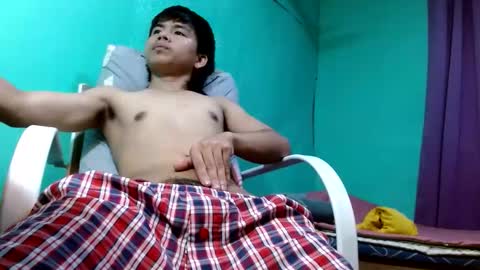 Snapshot of pinoymonstercock_xx chatting on October 2025 05:04:02 AM WIN WIN JAY AR online show from October 2025 05:04:02 AM