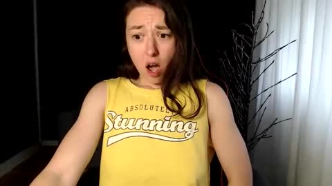 Snapshot of piscesgirl06 chatting on October 2025 06:06:02 AM piscesgirl06 online show from October 2025 06:06:02 AM