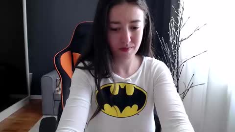 piscesgirl06 online show from April 2026 05:19:01 AM