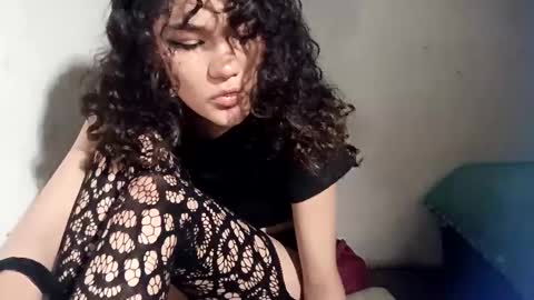 Snapshot of piscis_dreams chatting on January 2025 07:52:02 AM PiscisDreams online show from January 2025 07:52:02 AM