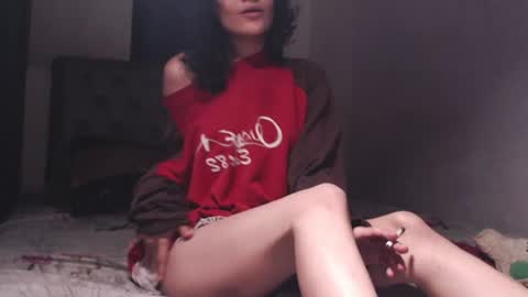 Snapshot of piscis_dreams chatting on June 2026 10:08:02 AM PiscisDreams online show from June 2026 10:08:02 AM