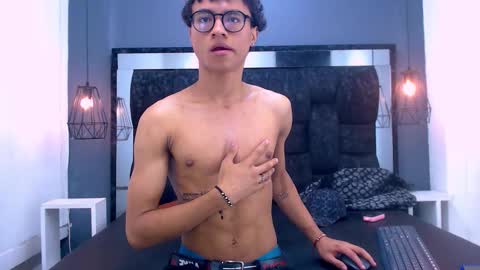 Snapshot of pitter_brenner chatting on December 2025 05:52:02 PM Pitt online show from December 2025 05:52:02 PM