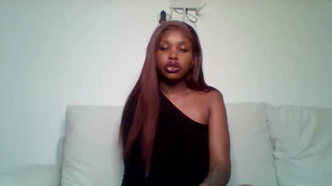 Majesty online show from October 2025 02:01:01 AM
