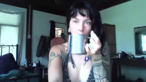 pixiecatfairy online show from November 2025 01:15:01 AM