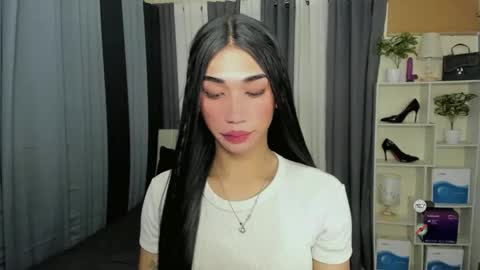 pixiedoll_ online show from March 2026 05:33:02 AM