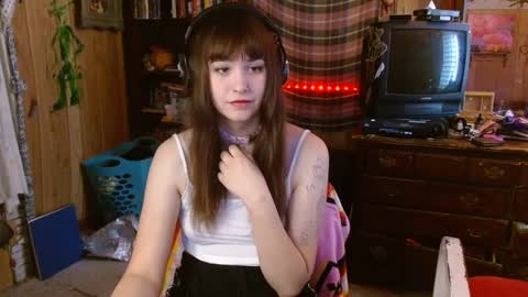 Izzy online show from January 2025 08:24:01 PM