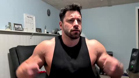 pizza_biceps online show from May 2026 05:25:01 AM