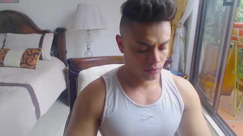 Snapshot of playboy_sex6 chatting on September 2025 05:40:02 PM PETER online show from September 2025 05:40:02 PM