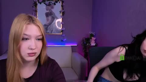 Snapshot of playful_sophie chatting on February 2026 08:19:02 PM Sophie online show from February 2026 08:19:02 PM