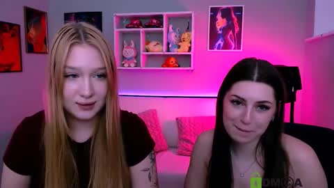 Snapshot of playful_sophie chatting on March 2026 05:08:02 AM Sophie online show from March 2026 05:08:02 AM