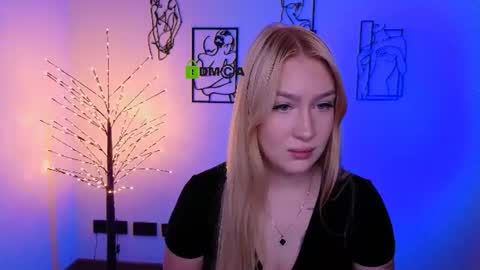Snapshot of playful_sophie chatting on July 2026 07:08:02 PM Sophie online show from July 2026 07:08:02 PM