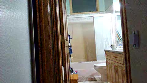 Krissy online show from December 2025 12:15:02 AM