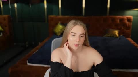 Snapshot of playhard054 chatting on December 2025 11:30:02 AM Lana online show from December 2025 11:30:02 AM