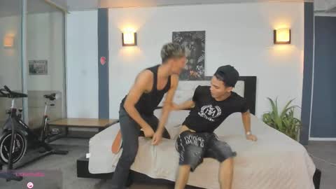   online show from November 2025 11:03:01 PM