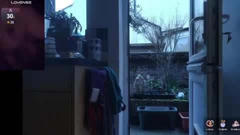 Snapshot of playme828530 chatting on March 2025 06:27:01 AM Play Me online show from March 2025 06:27:01 AM