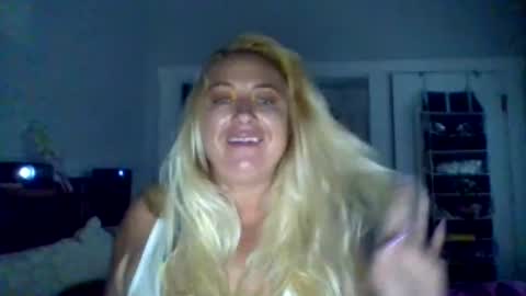 Snapshot of playwithmeplz11 chatting on June 2026 07:00:01 AM playwithmeplz11 online show from June 2026 07:00:01 AM