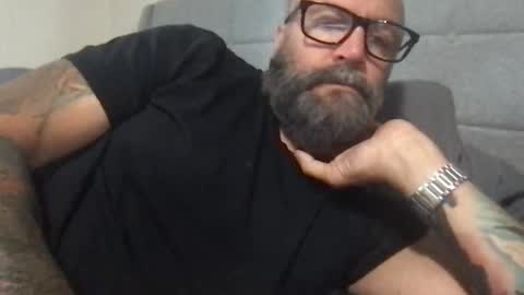 Snapshot of pleasesitonmycock chatting on June 2026 04:46:02 PM PleaseSitOnMyCock online show from June 2026 04:46:02 PM