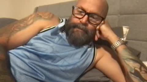 Snapshot of pleasesitonmycock chatting on June 2026 02:34:02 AM PleaseSitOnMyCock online show from June 2026 02:34:02 AM
