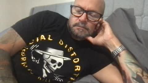 Snapshot of pleasesitonmycock chatting on June 2026 03:58:01 PM PleaseSitOnMyCock online show from June 2026 03:58:01 PM