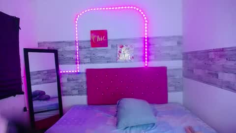 Zalome  online show from March 2026 03:22:01 AM