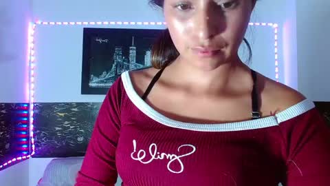 Snapshot of pleassing_neighbour chatting on June 2026 03:18:02 AM Zalome online show from June 2026 03:18:02 AM