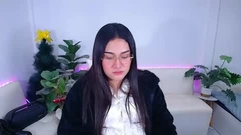 Snapshot of ploysaithailand chatting on November 2025 07:44:01 AM Ploysai online show from November 2025 07:44:01 AM