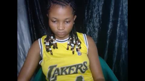 Snapshot of plumnjuicyx chatting on November 2025 06:32:01 PM plumnjuicyx online show from November 2025 06:32:01 PM