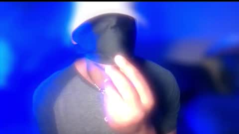 StraightPlush online show from December 2025 07:39:01 AM