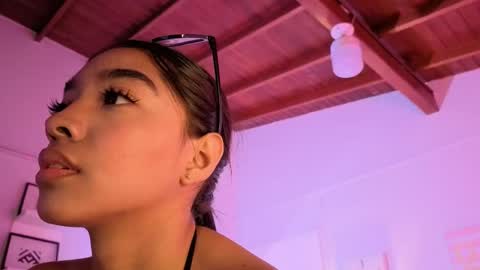 Pocahontas online show from May 2026 08:27:01 PM