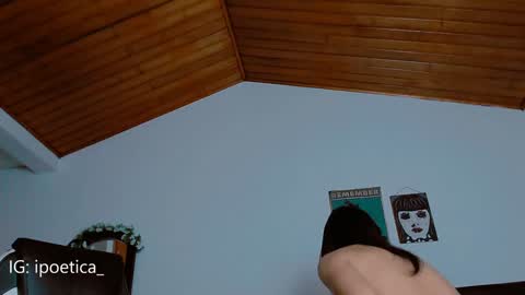 IG ipoetica  online show from December 2024 04:58:02 AM