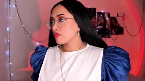 Willow                      Hours 12pm to 630pm Colombian time FRIDAY AND SUNDAY FREE DAYS online show from November 2025 06:00:02 PM