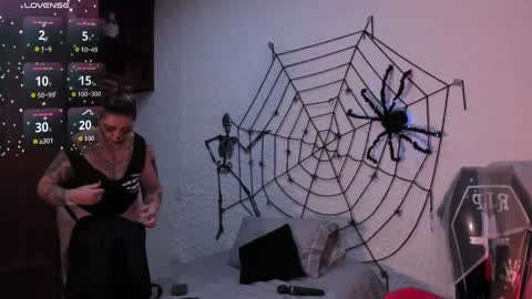 poisson_ivy_ online show from October 2025 09:33:01 PM