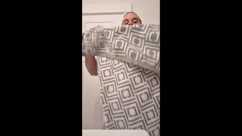 Pokegaymer69 online show from January 2026 12:48:01 AM