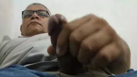 poli online show from April 2026 12:45:02 PM