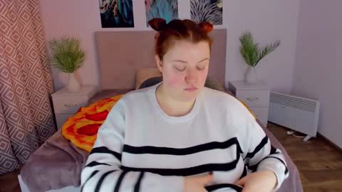 Polina online show from January 2025 11:44:02 AM