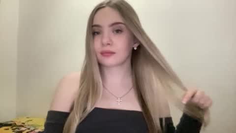 Snapshot of polishangel222 chatting on February 2026 04:39:02 PM polishangel222 online show from February 2026 04:39:02 PM