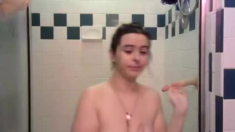 Snapshot of pollenpup chatting on January 2025 11:59:02 PM sativa indica online show from January 2025 11:59:02 PM