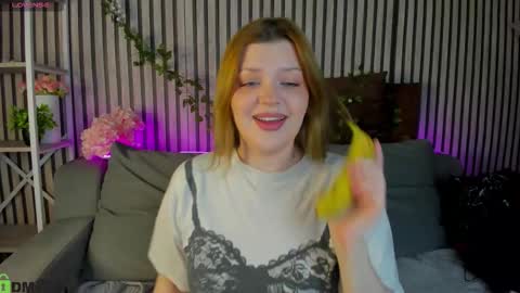 Polly online show from March 2026 01:07:02 AM