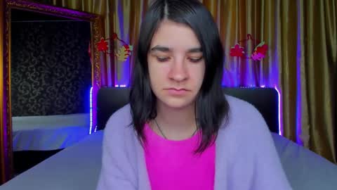 Polly online show from November 2025 07:42:02 AM