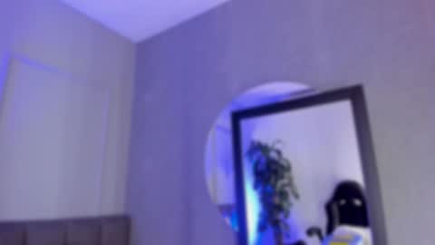 Snapshot of pollybabe_ chatting on November 2025 10:26:01 AM POLLY online show from November 2025 10:26:01 AM