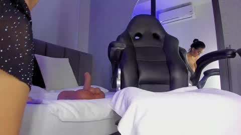 Snapshot of pollybabe_ chatting on November 2025 10:36:01 AM POLLY online show from November 2025 10:36:01 AM